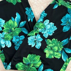 Susan Graver Black pants  with Blue and Green Floral‎ Design wider leg XS